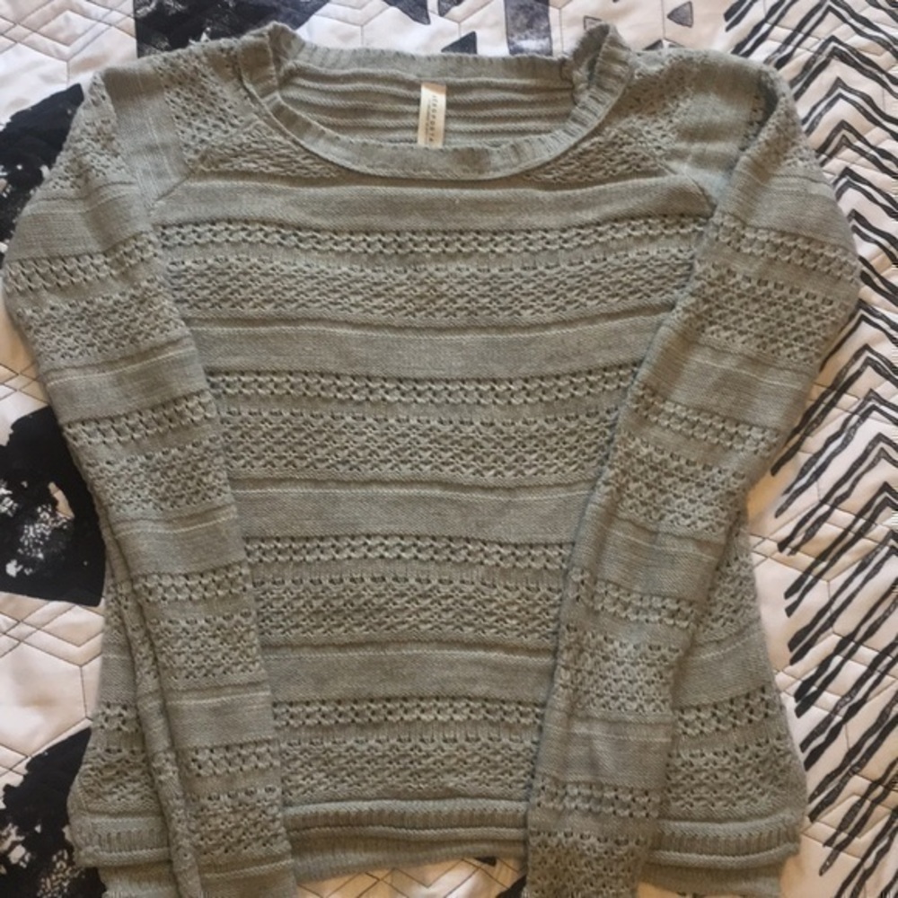 Aéropostale Gray Sweater sz S
